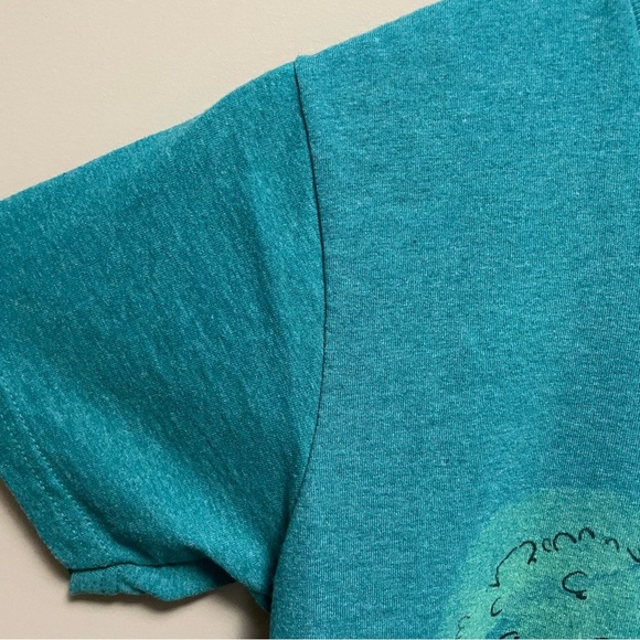 Disney Winnie The Pooh V-Neck T-Shirt Women’s Medium - Picture 3 of 8